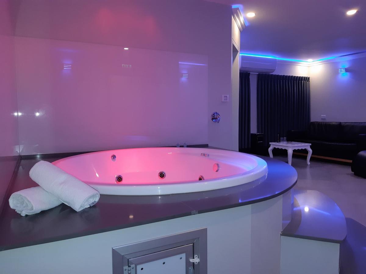 Spat Business Holon Exterior foto